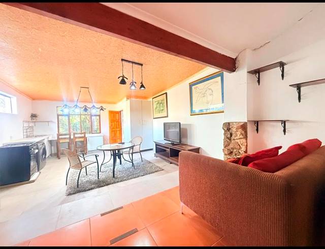 1 BEDROOM PROPERTY TO RENT IN WOODMEAD